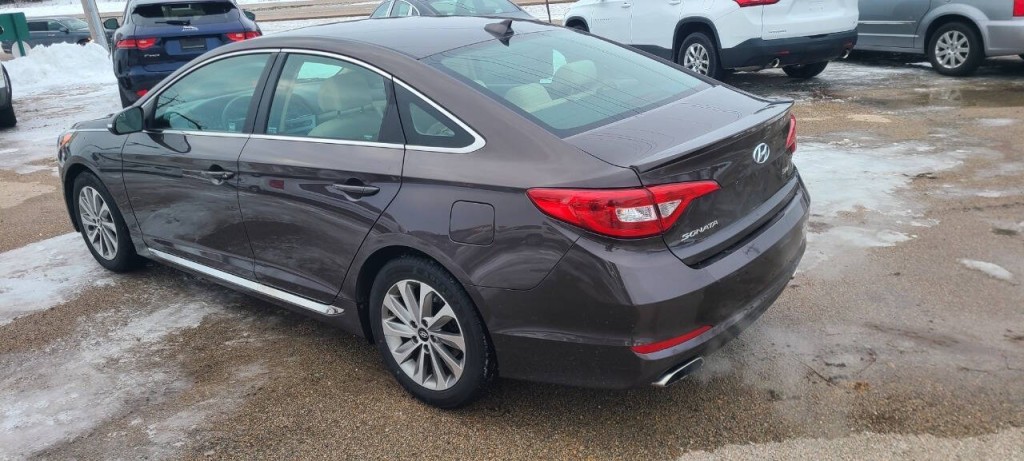 2015 Hyundai Sonata Image 4