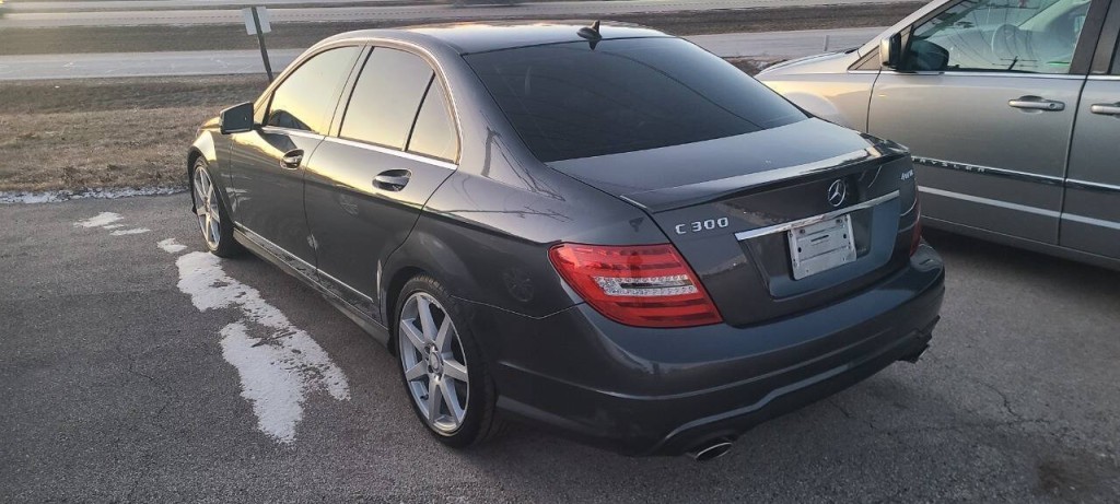 2014 Mercedes-Benz C-Class Image 3