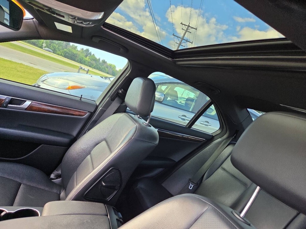 2014 Mercedes-Benz C-Class Image 14