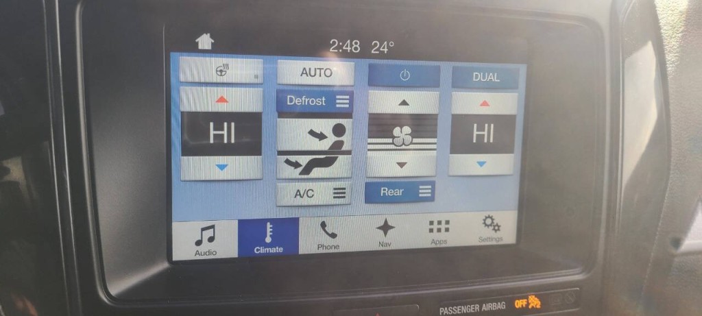 2017 Ford Explorer Image 9