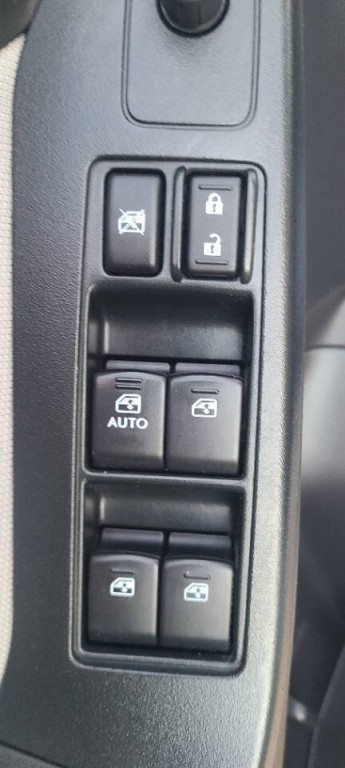 2016 Subaru Forester Image 26