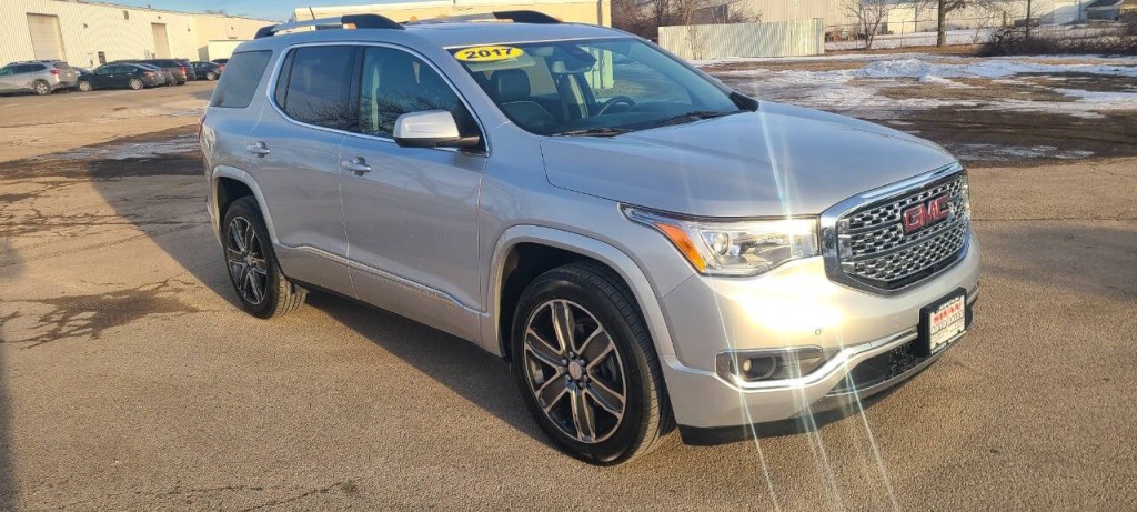 2017 GMC Acadia Image 13