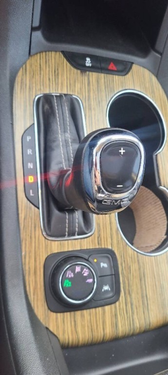 2017 GMC Acadia Image 6