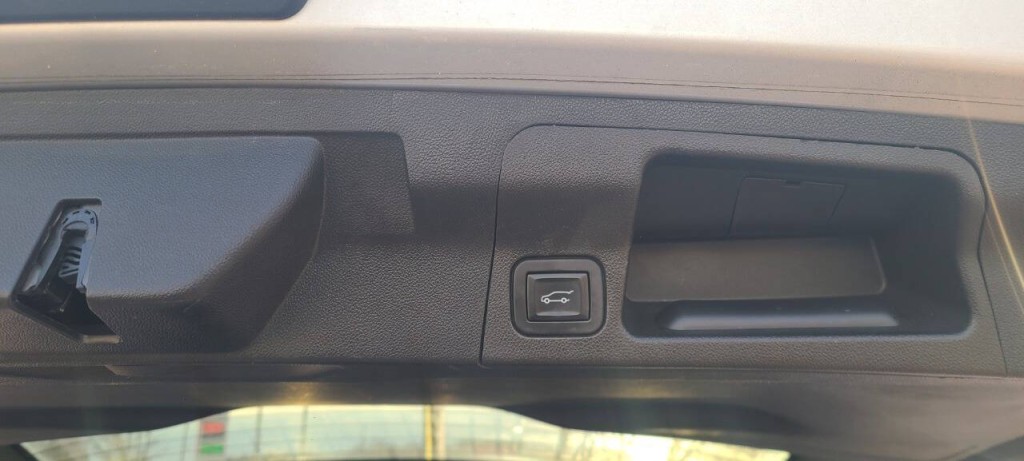 2017 GMC Acadia Image 11