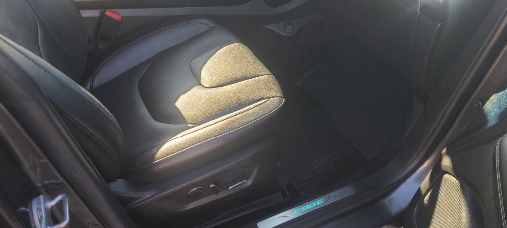 2018 Ford Edge Image 7