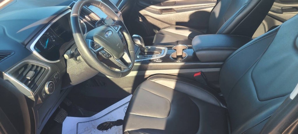 2018 Ford Edge Image 11