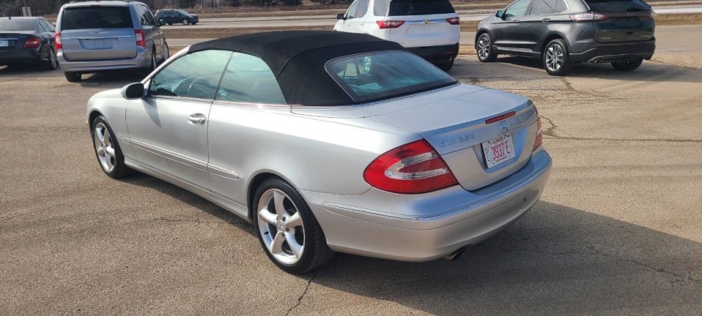 2005 Mercedes-Benz CLK-Class Image 3
