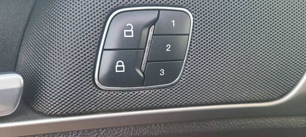 2016 Ford Fusion Image 10