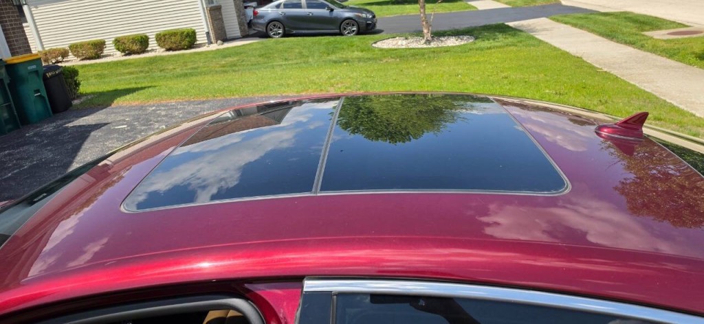 2016 Chrysler 200 Image 7