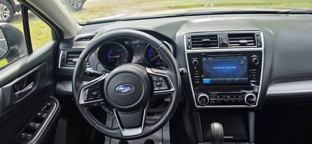 2019 Subaru Legacy Image 10