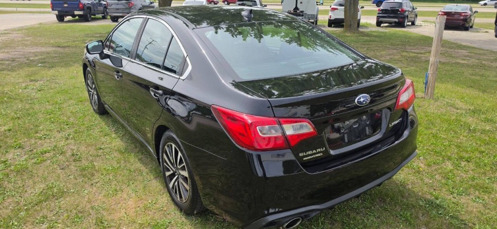 2019 Subaru Legacy Image 4