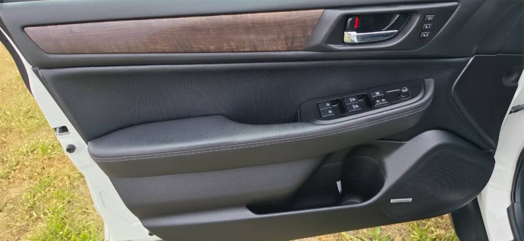 2017 Subaru Outback Image 8