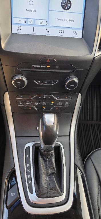 2017 Ford Edge Image 14
