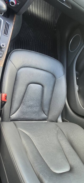 2016 Audi A4 Image 17