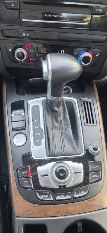 2016 Audi A4 Image 18