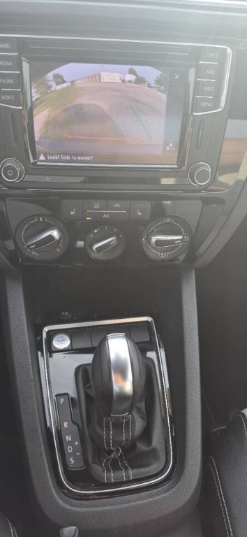 2016 Volkswagen Jetta Image 12