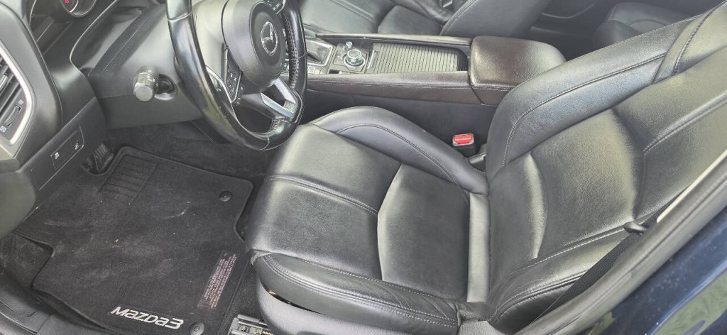 2018 Mazda Mazda3 Image 3