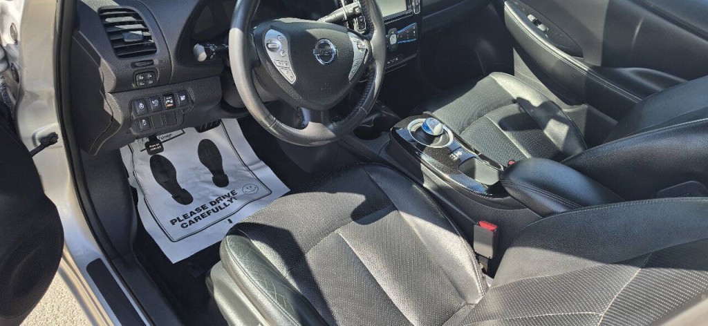 2016 Nissan Leaf Image 6