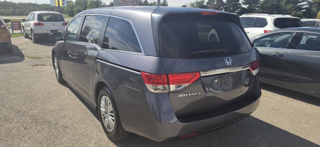 2016 Honda Odyssey Image 1