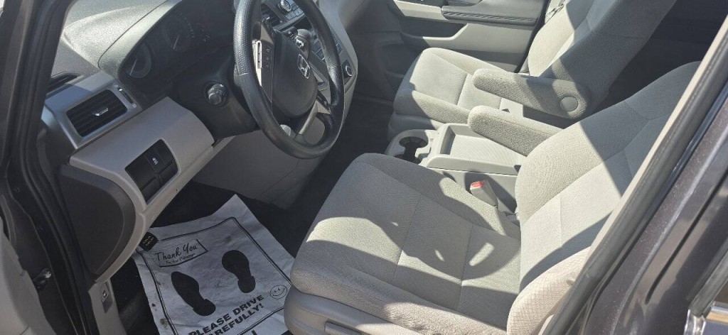 2016 Honda Odyssey Image 3