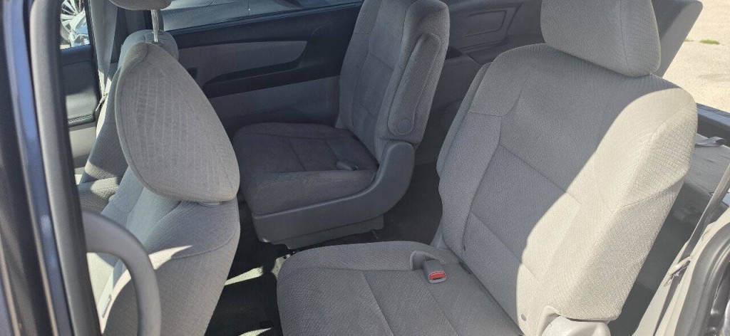 2016 Honda Odyssey Image 8