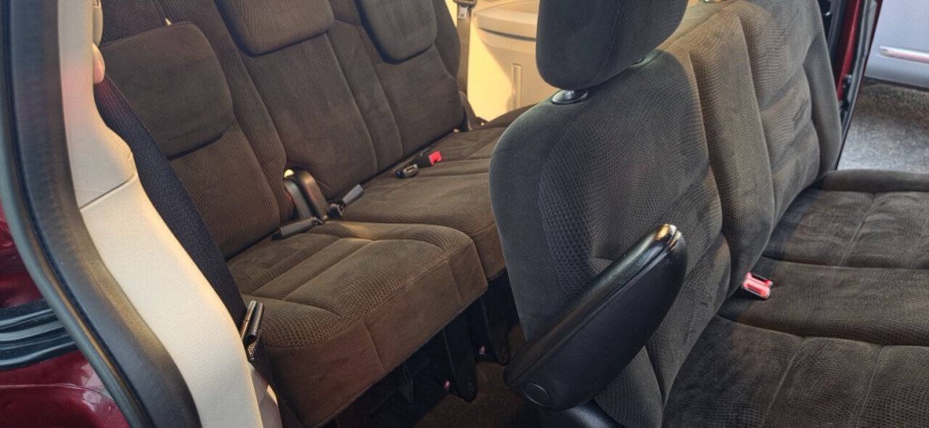 2016 Dodge Grand Caravan Image 7