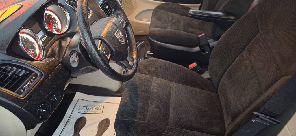 2016 Dodge Grand Caravan Image 11