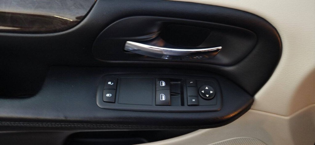 2016 Dodge Grand Caravan Image 13