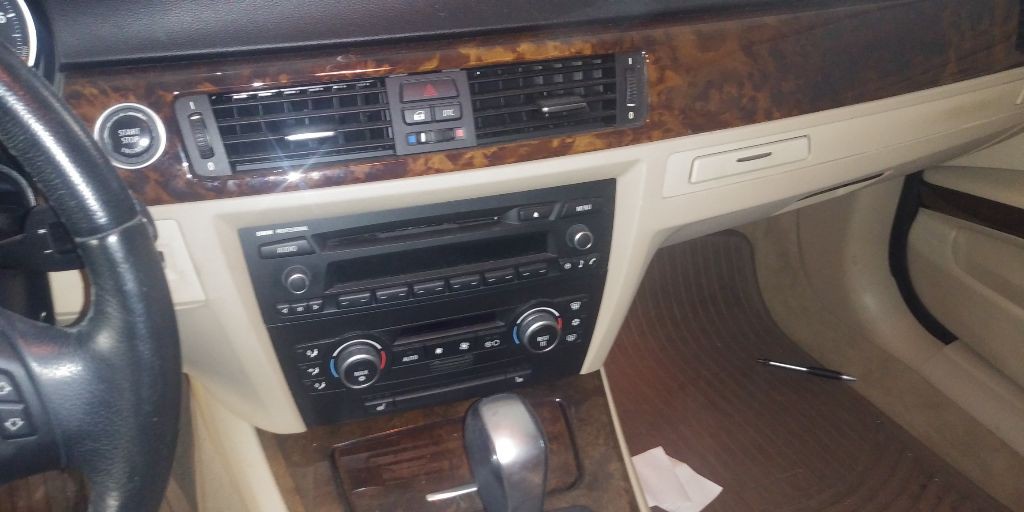 2007 BMW 3 Series Image 2