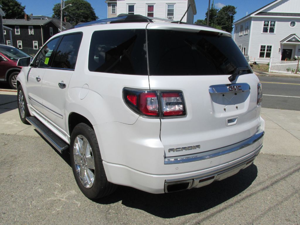 2016 GMC Acadia Image 4