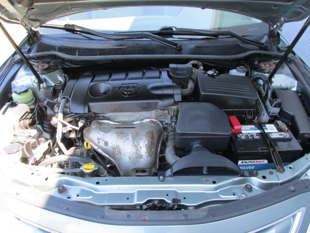 2011 Toyota Camry Image 7