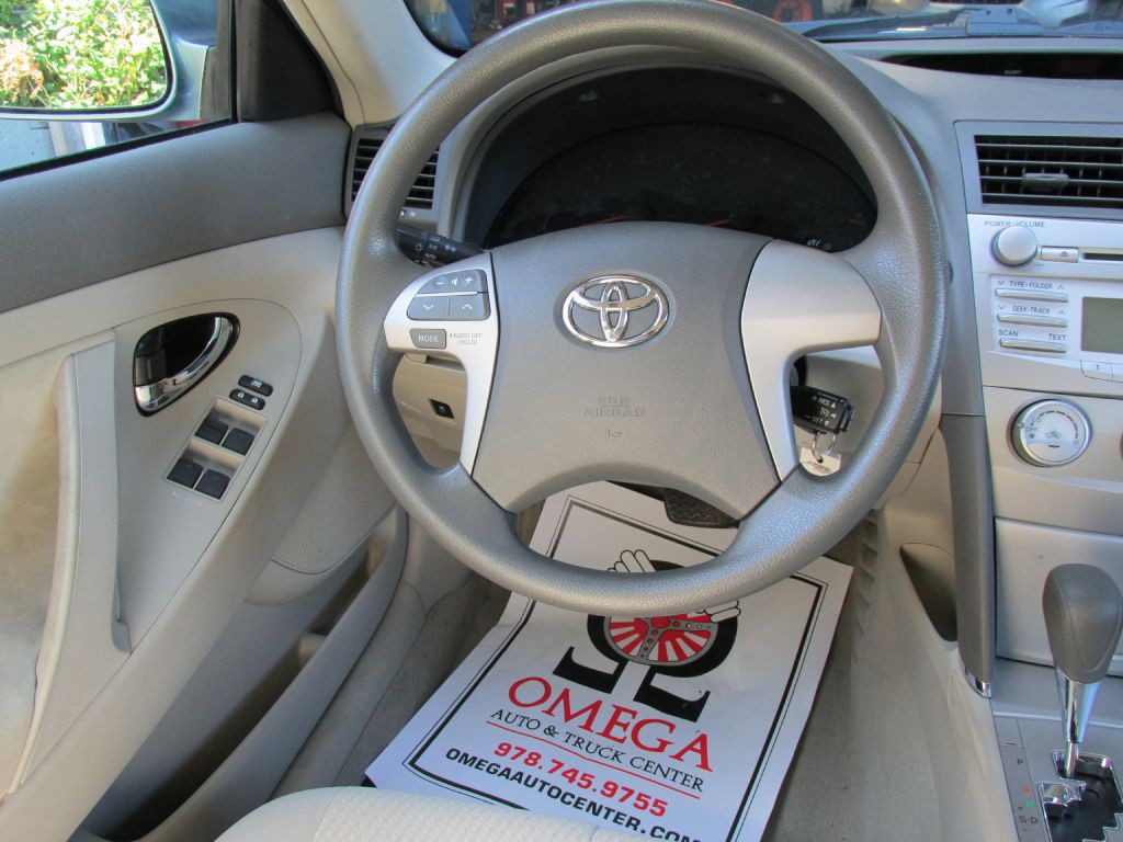 2011 Toyota Camry Image 11