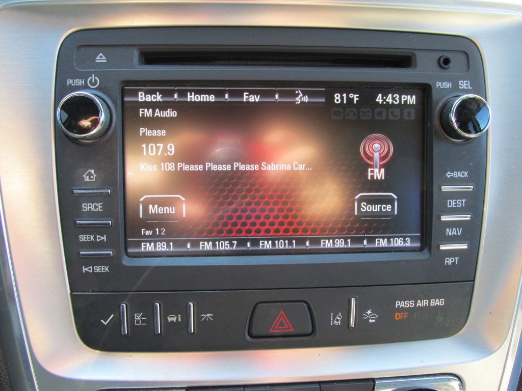 2015 GMC Acadia Image 16