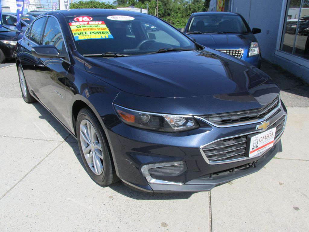 2016 Chevrolet Malibu Image 1