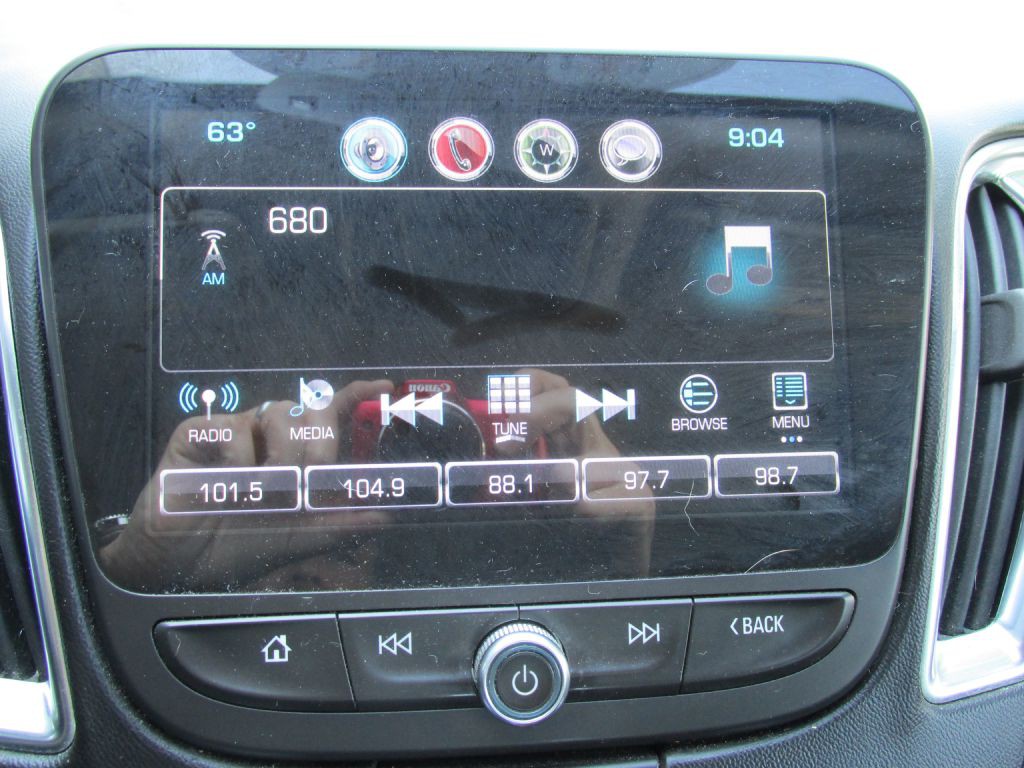 2016 Chevrolet Malibu Image 17