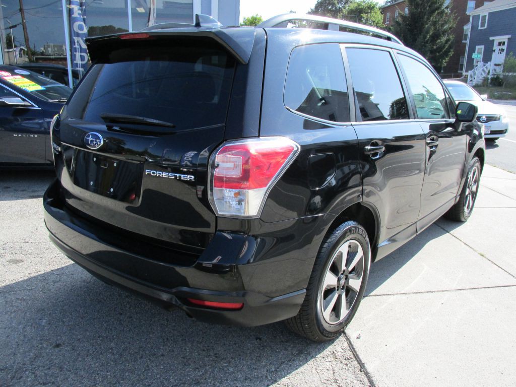 2018 Subaru Forester Image 6