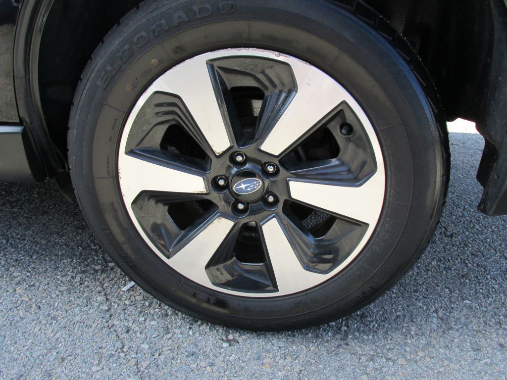2018 Subaru Forester Image 9