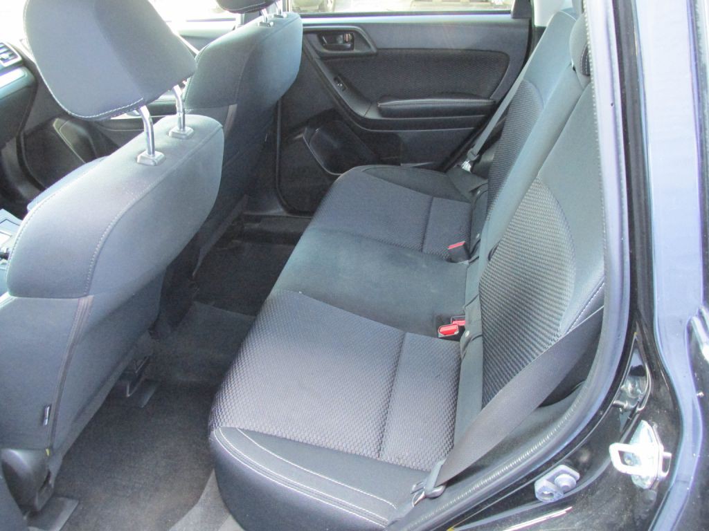 2018 Subaru Forester Image 11