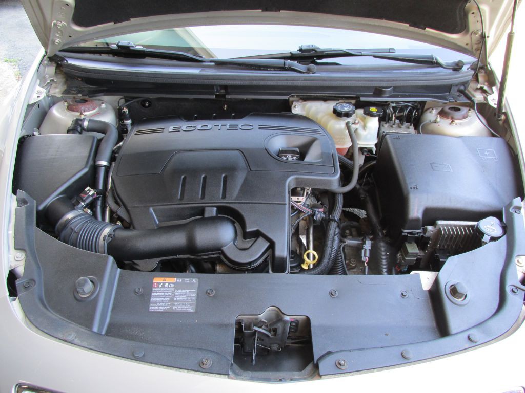 2011 Chevrolet Malibu Image 7