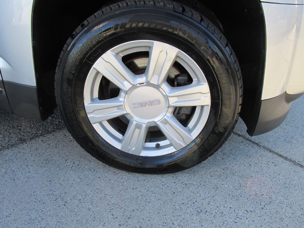 2014 GMC Terrain Image 9