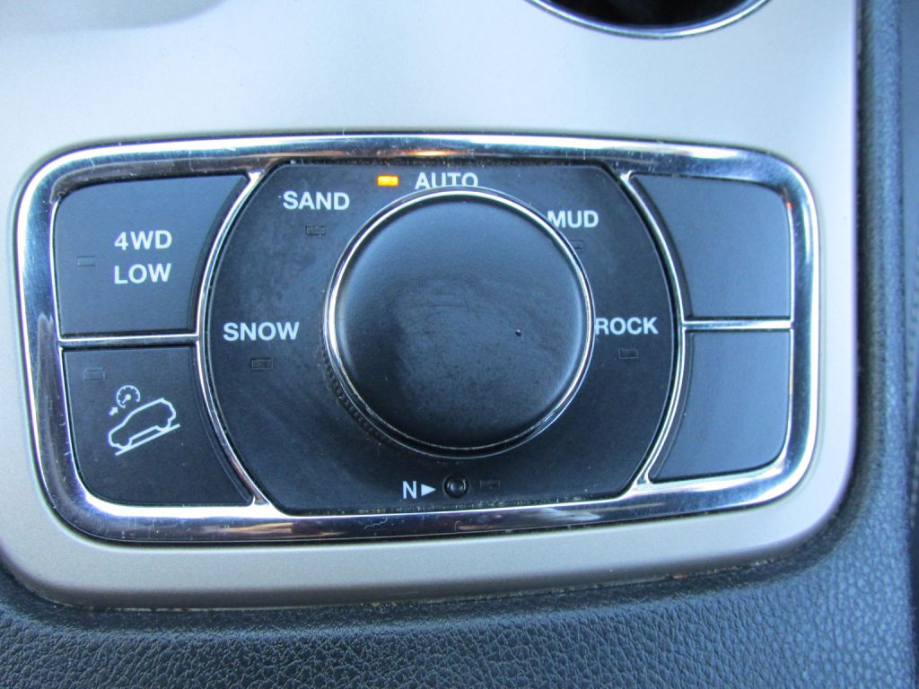2015 Jeep Grand Cherokee Image 19