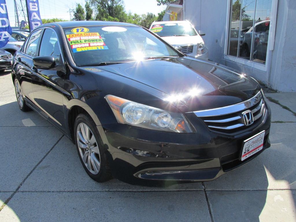 2012 Honda Accord Image 1