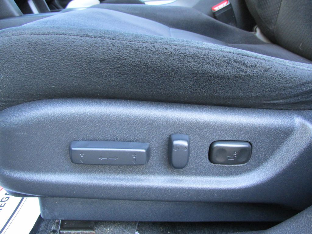 2012 Honda Accord Image 16