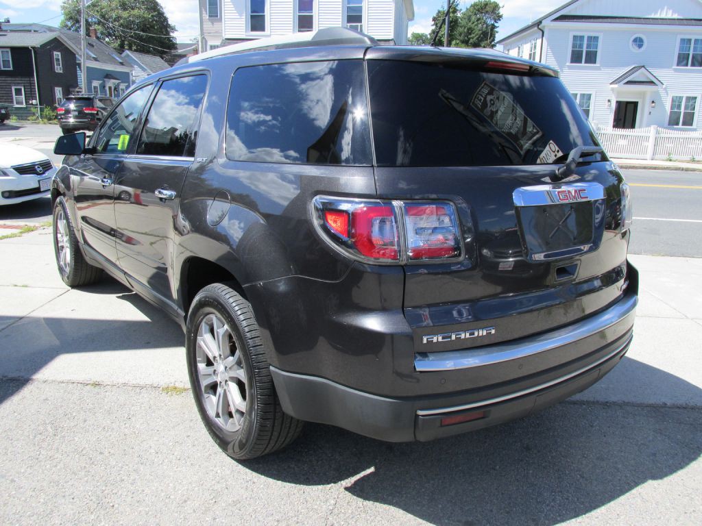 2013 GMC Acadia Image 4