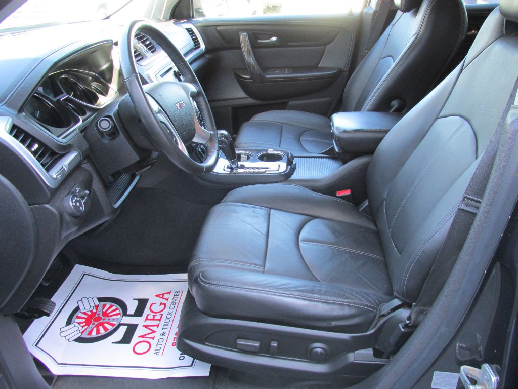 2013 GMC Acadia Image 10