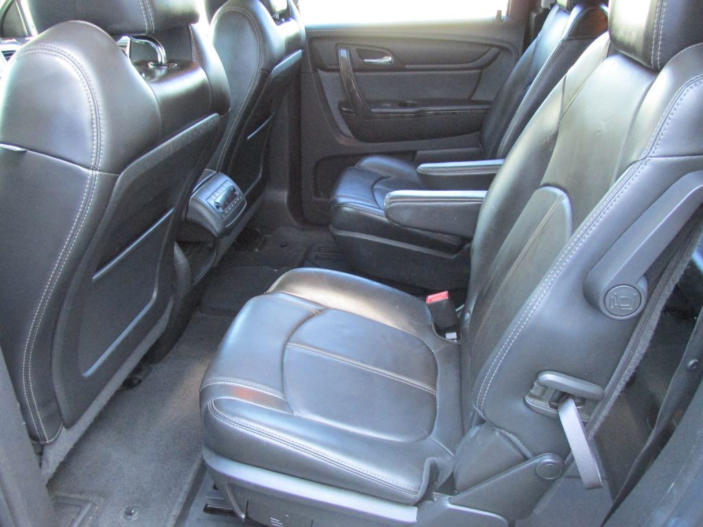 2013 GMC Acadia Image 11