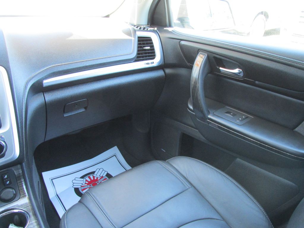 2013 GMC Acadia Image 15