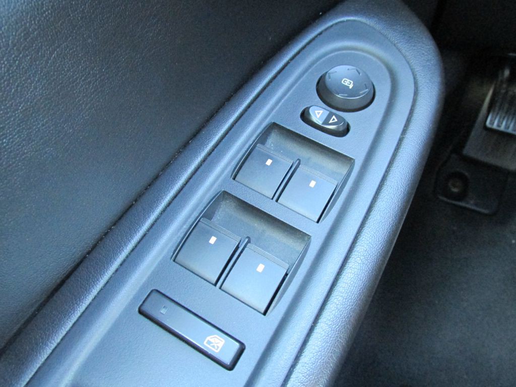 2013 GMC Acadia Image 16