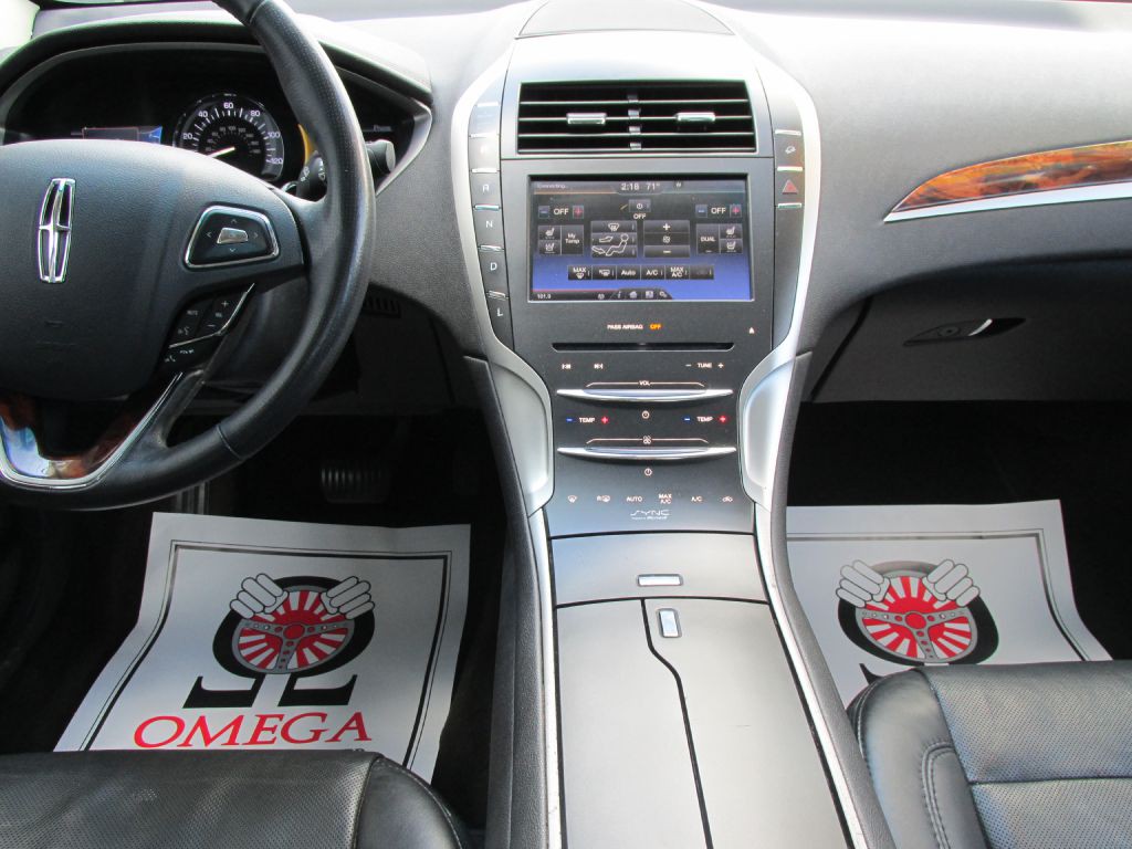 2014 Lincoln MKZ Image 13