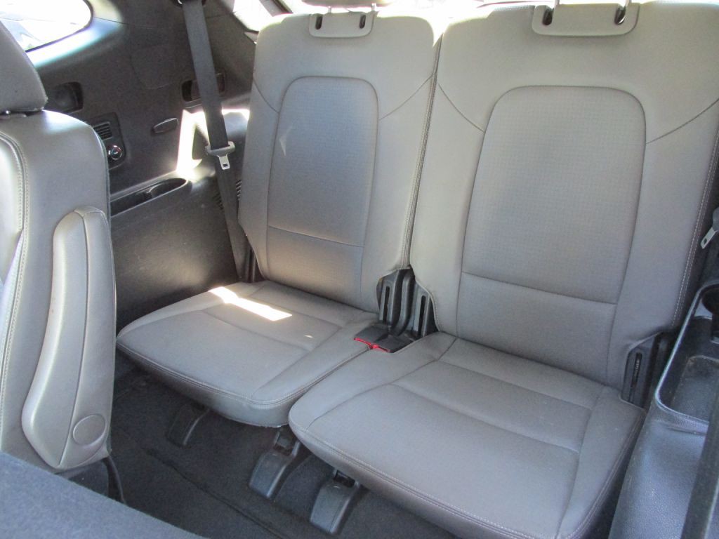 2014 Hyundai Santa Fe Image 12
